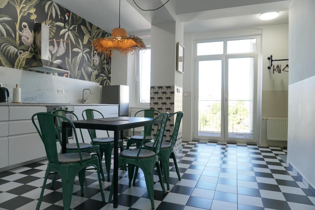 Large Apartments - Great For Groups - With Balcony Or Terrace Vienna Exterior photo