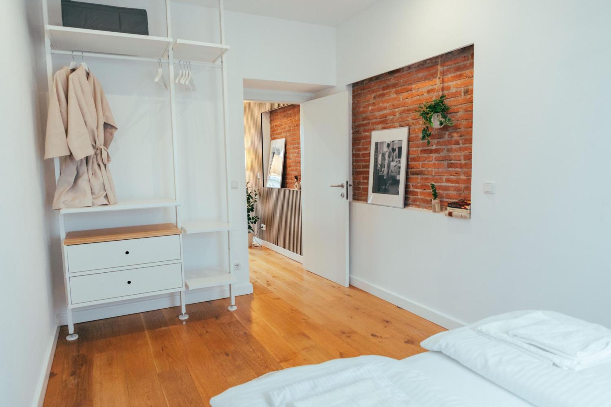 Large Apartments - Great For Groups - With Balcony Or Terrace Vienna Exterior photo