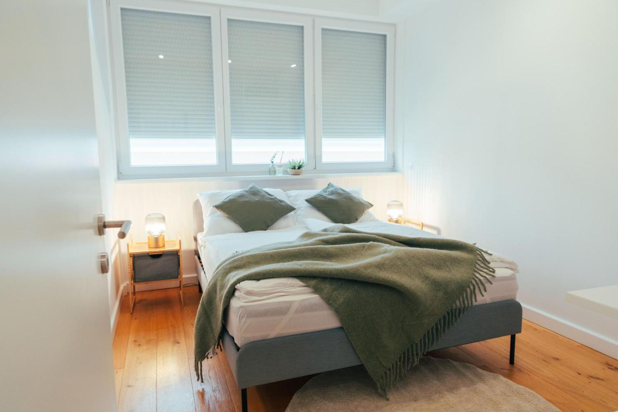 Large Apartments - Great For Groups - With Balcony Or Terrace Vienna Exterior photo