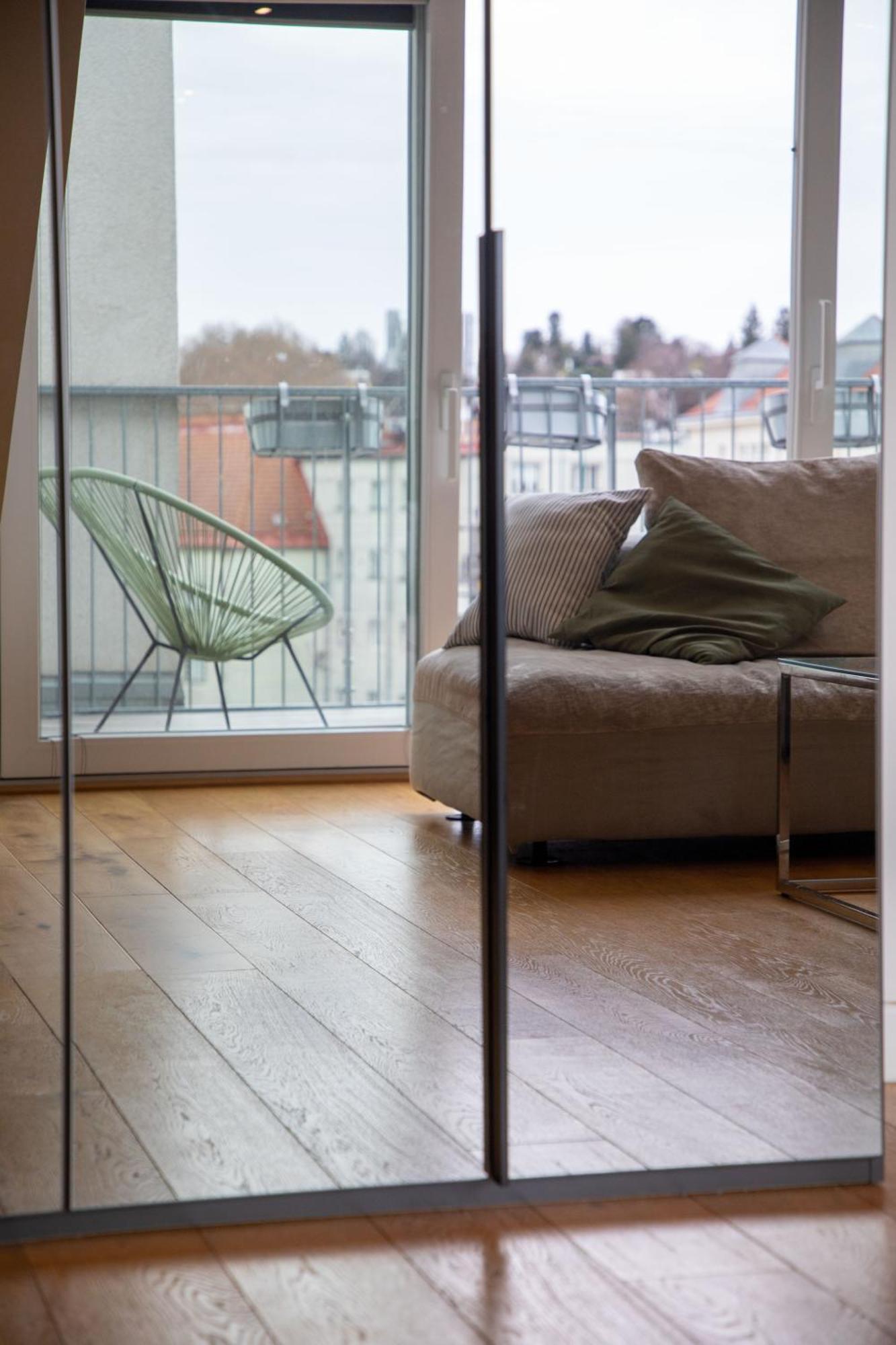 Large Apartments - Great For Groups - With Balcony Or Terrace Vienna Exterior photo