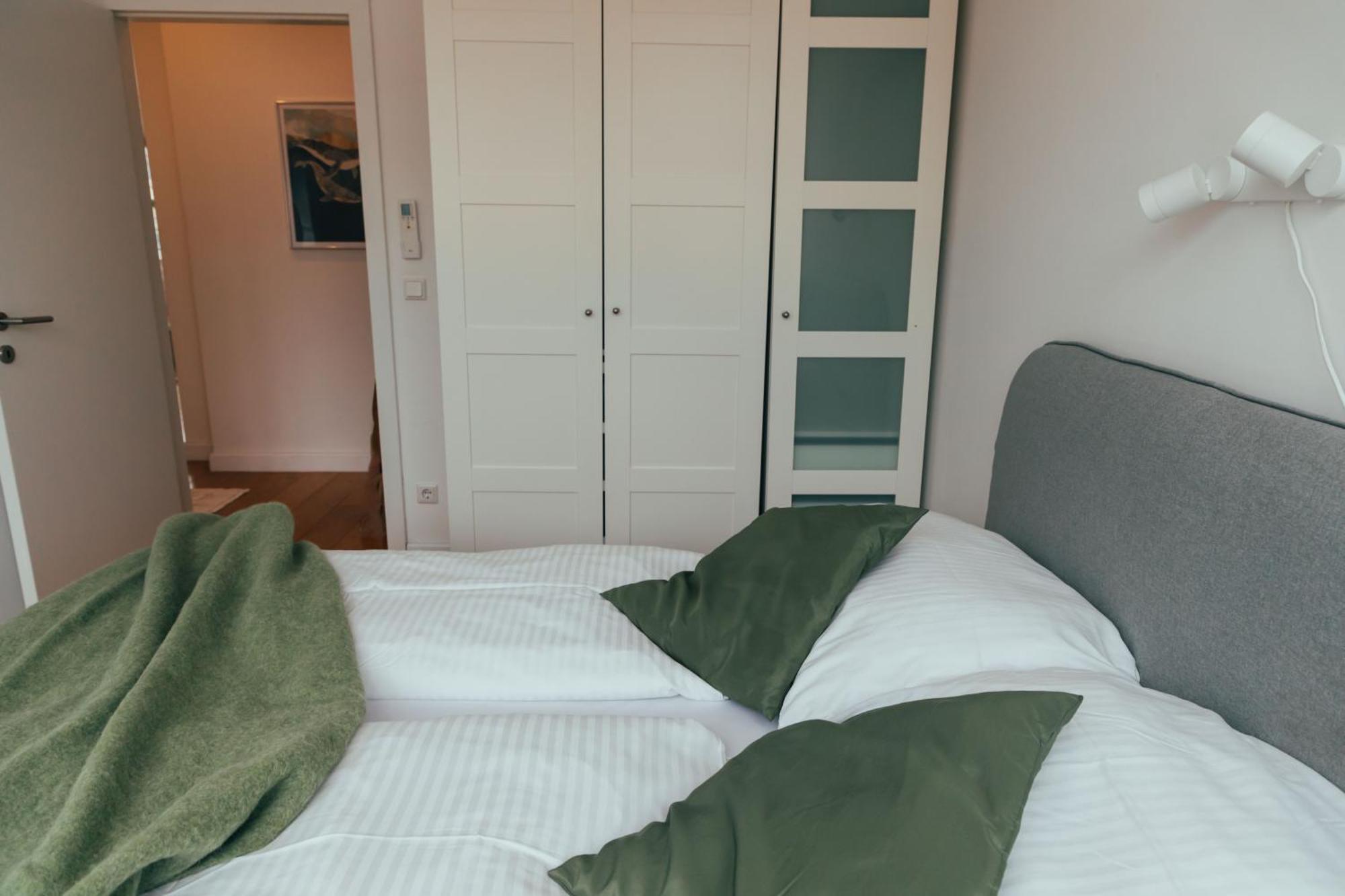 Large Apartments - Great For Groups - With Balcony Or Terrace Vienna Exterior photo